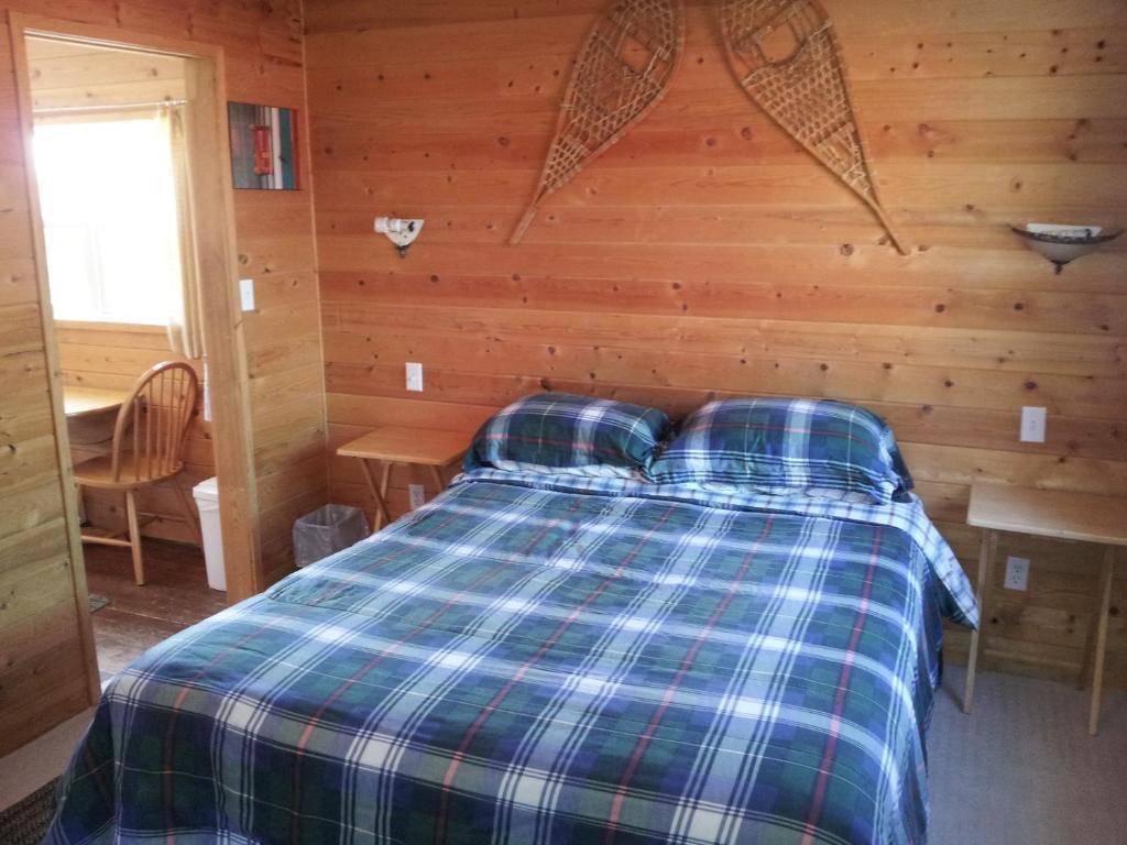Hotel Steamboat Mountain Chalets Spillimacheen Zimmer foto