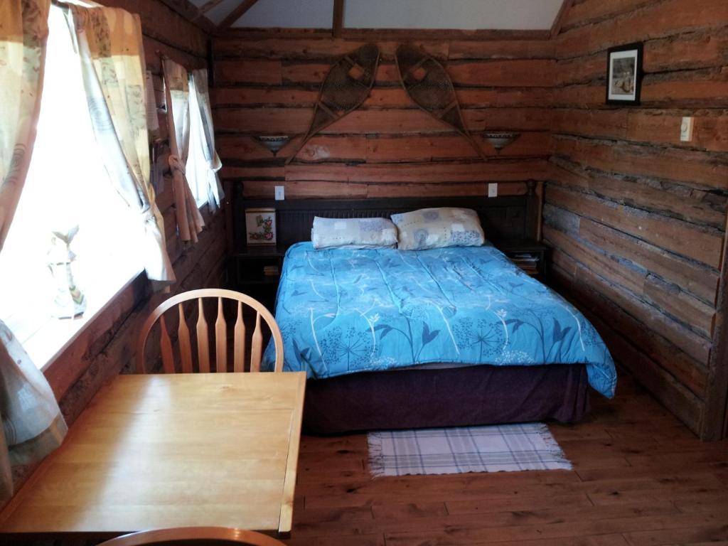 Hotel Steamboat Mountain Chalets Spillimacheen Zimmer foto