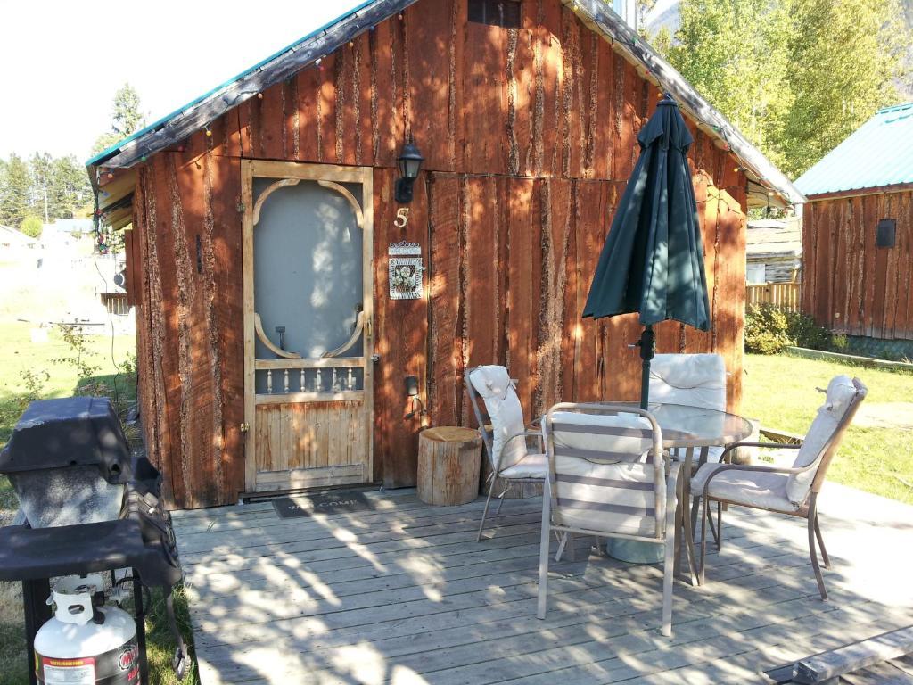 Hotel Steamboat Mountain Chalets Spillimacheen Exterior foto