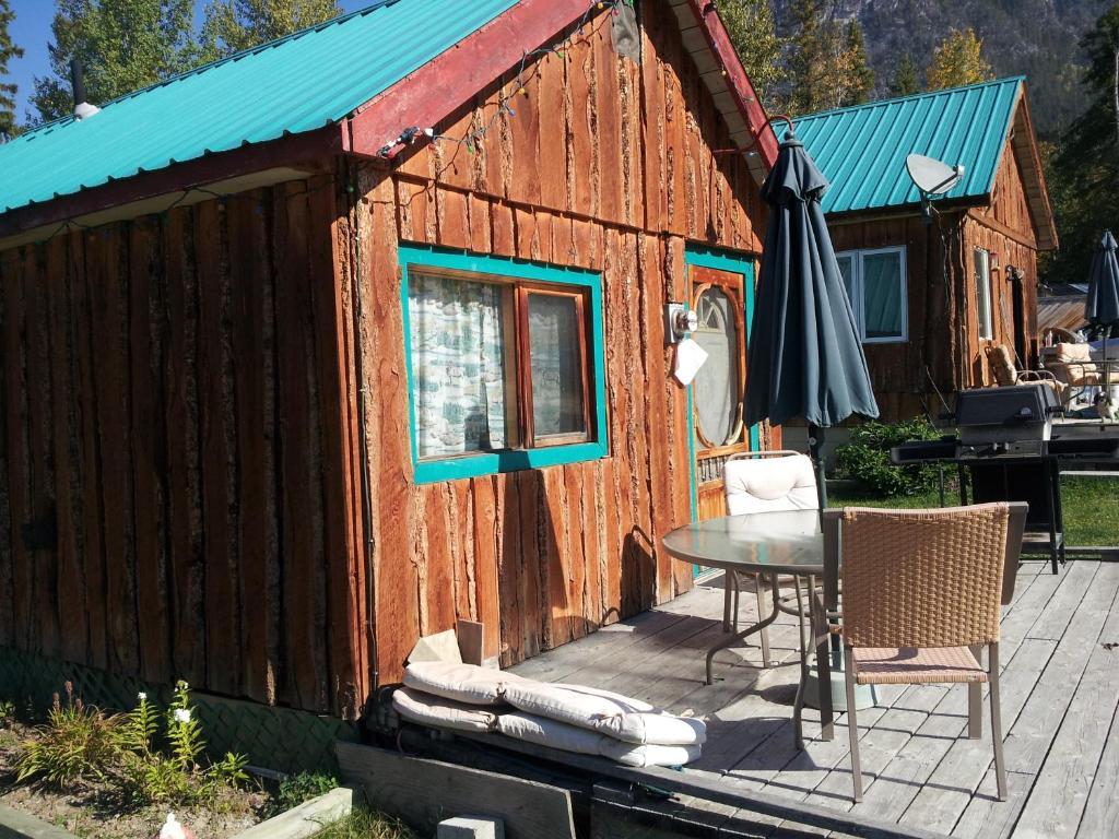 Hotel Steamboat Mountain Chalets Spillimacheen Exterior foto